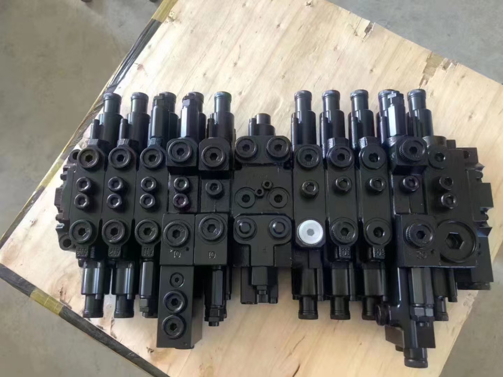 buy 410105-01225 DX75-5B Main Control Valve Replacement for DOOSAN Excavator High-Quality Fit | Partsdic®_Excavator Hydraulics, Diesel Engine, SKS Hydraulic